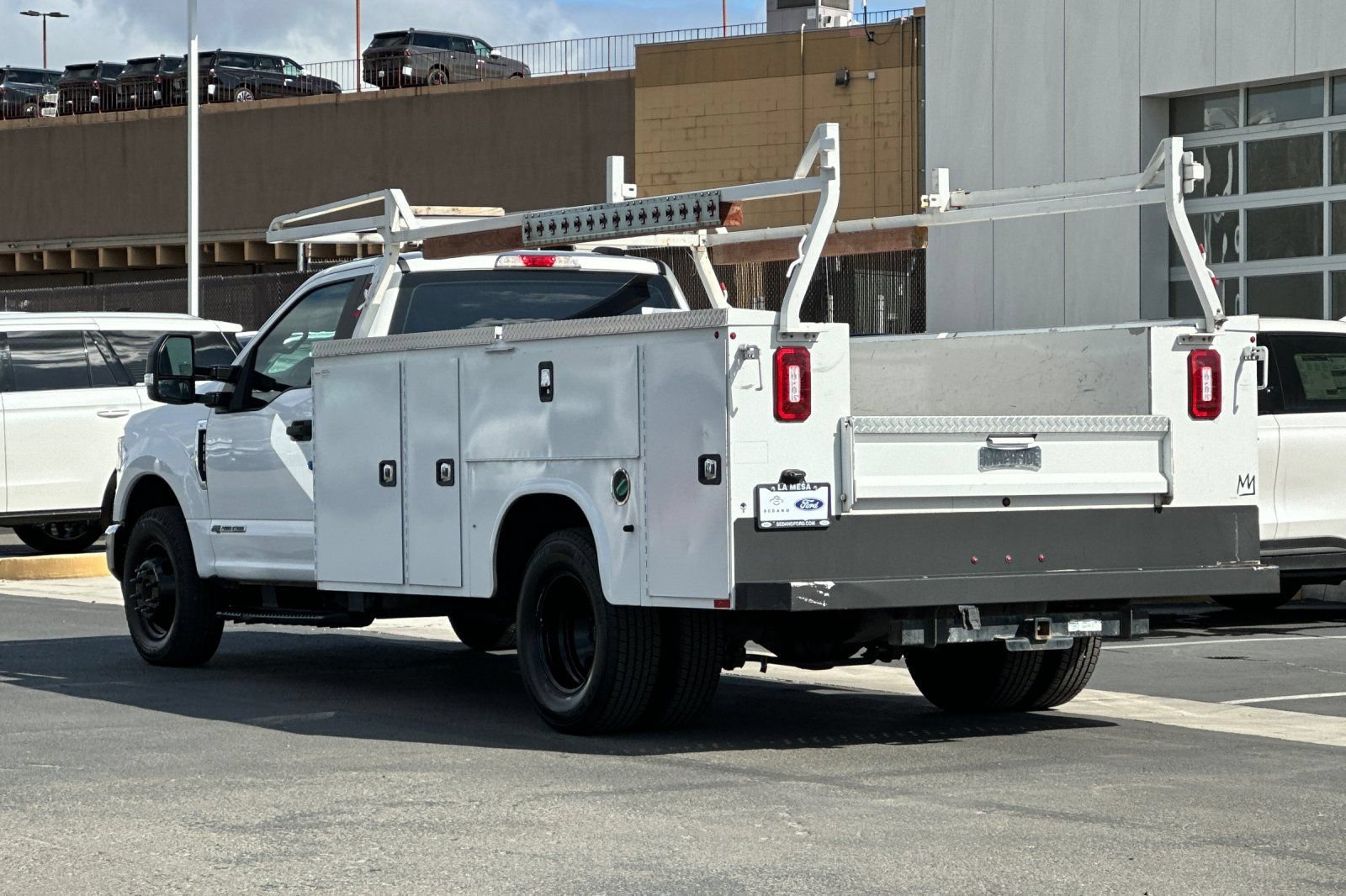 Certified 2022 Ford F350 XL w/ Power Equipment Group RWD image 5