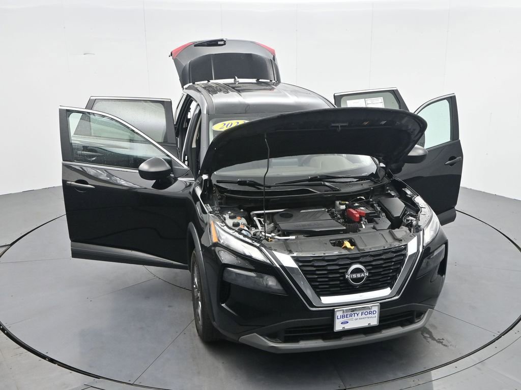 Used 2023 Nissan Rogue S AWD/4WD image 40
