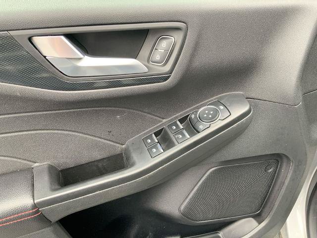 Certified 2023 Ford Escape ST-Line w/ Tech Pack #1 AWD/4WD image 13