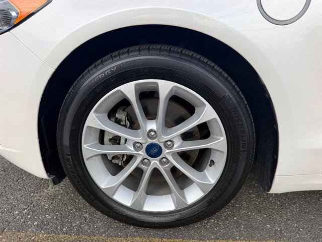 Certified 2020 Ford Fusion Energi Titanium FWD image 9