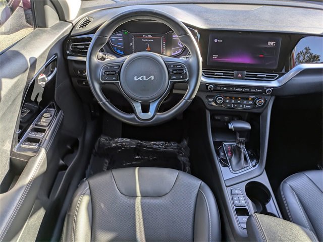 Used 2022 Kia Niro EX Premium image 16