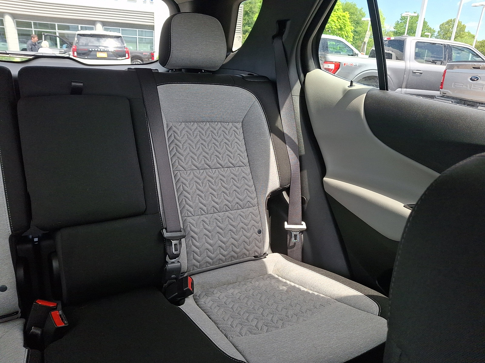 Used 2024 Chevrolet Equinox LS w/ LS Convenience Package FWD image 19