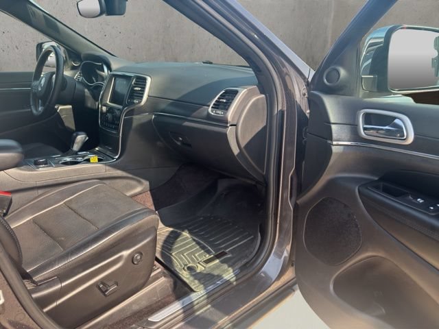 Used 2018 Jeep Grand Cherokee Limited w/ Luxury Group II AWD/4WD image 28