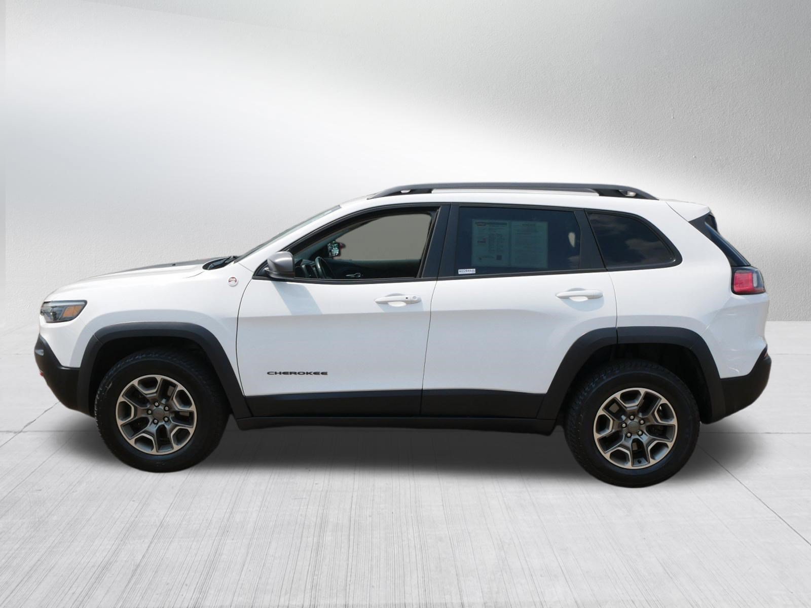 Used 2021 Jeep Cherokee Trailhawk AWD/4WD image 4