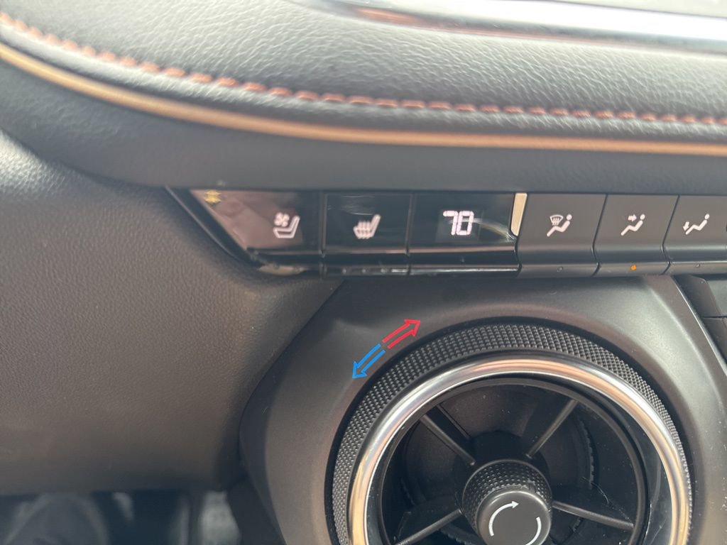 Used 2020 Chevrolet Blazer Premier w/ Driver Confidence II Package FWD image 22