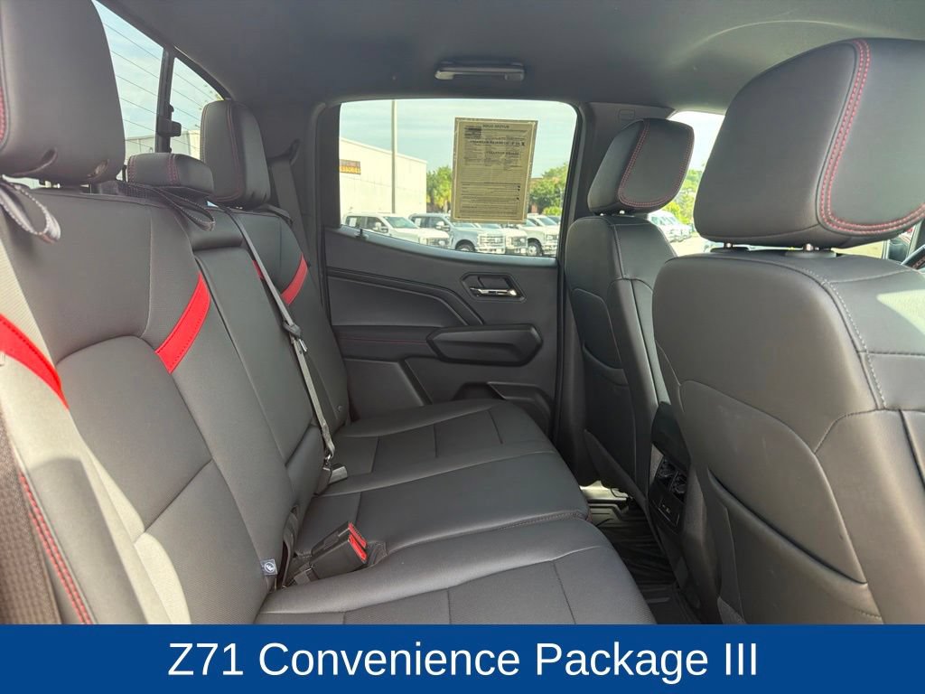 Used 2025 Chevrolet Colorado Z71 w/ Z71 Convenience Package 2 AWD/4WD image 13