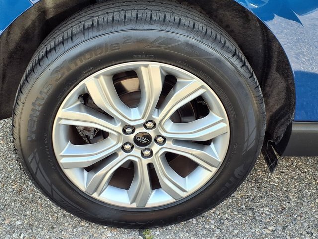 Certified 2023 Ford Edge Titanium AWD/4WD image 31