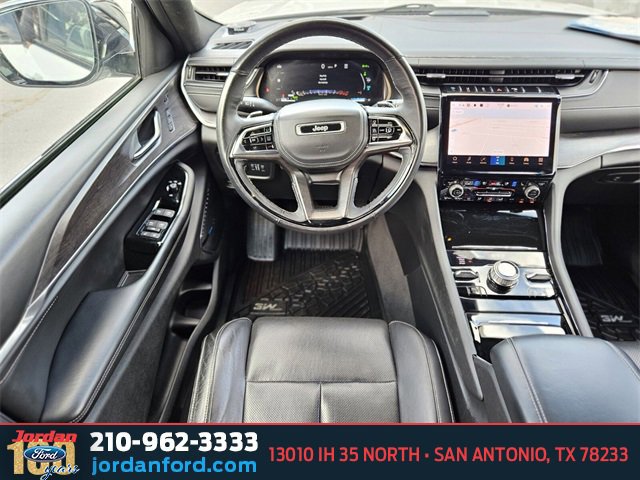 Used 2023 Jeep Grand Cherokee Overland w/ Advanced Protech Group III image 13