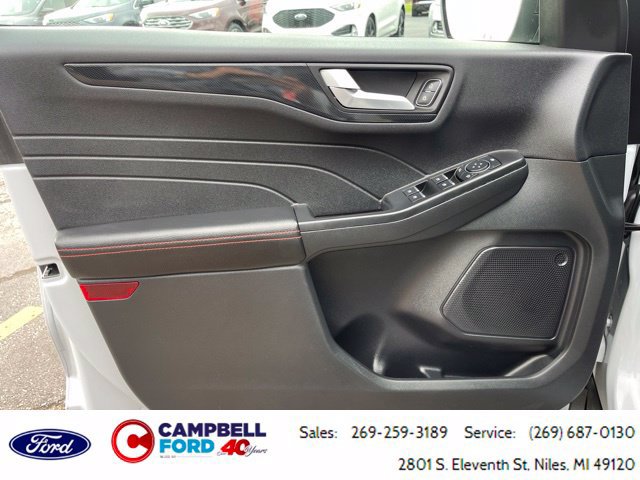 Certified 2025 Ford Escape ST-Line w/ Tech Pack #1 AWD/4WD image 11