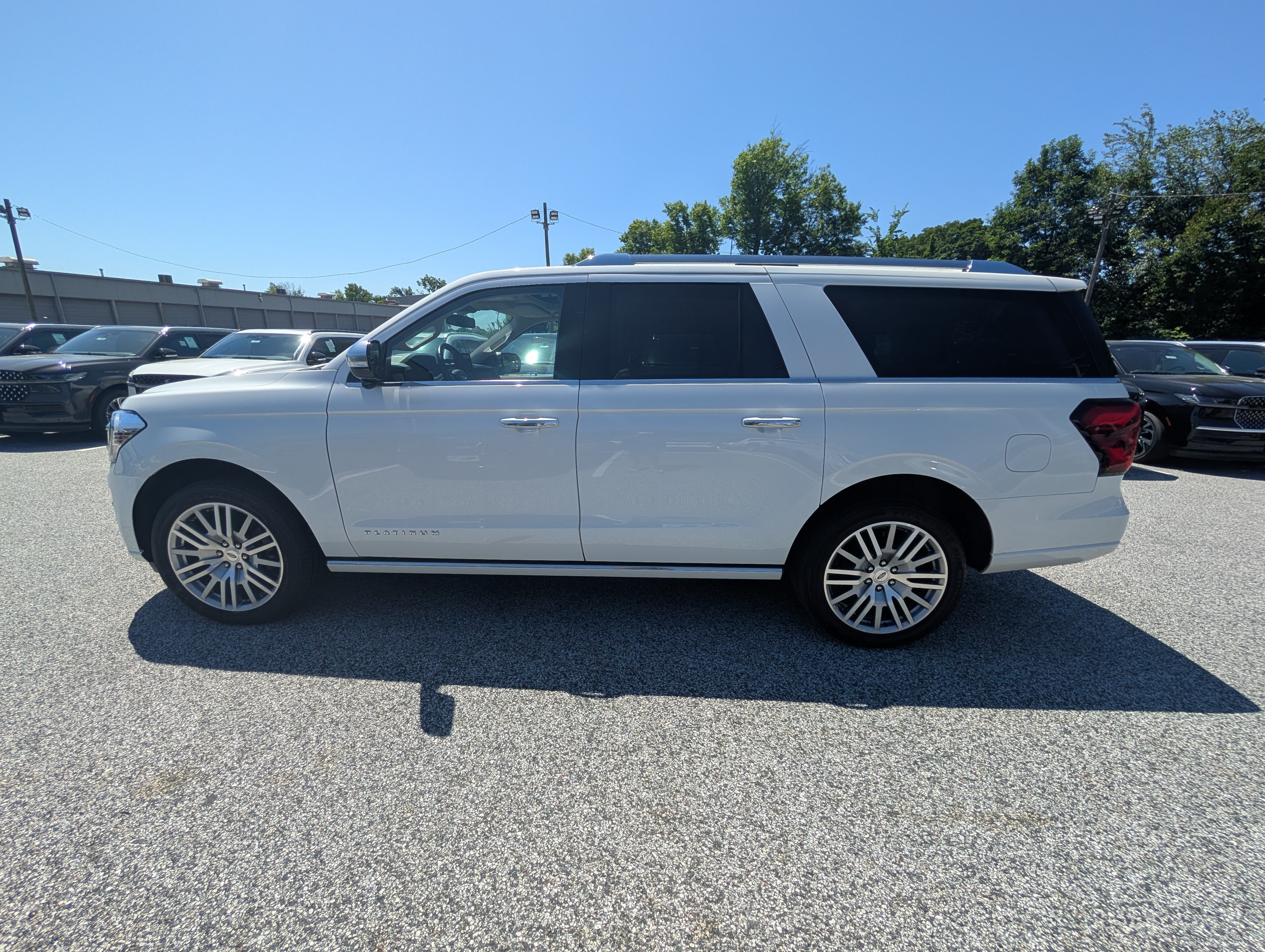 Certified 2023 Ford Expedition Max Platinum AWD/4WD image 3