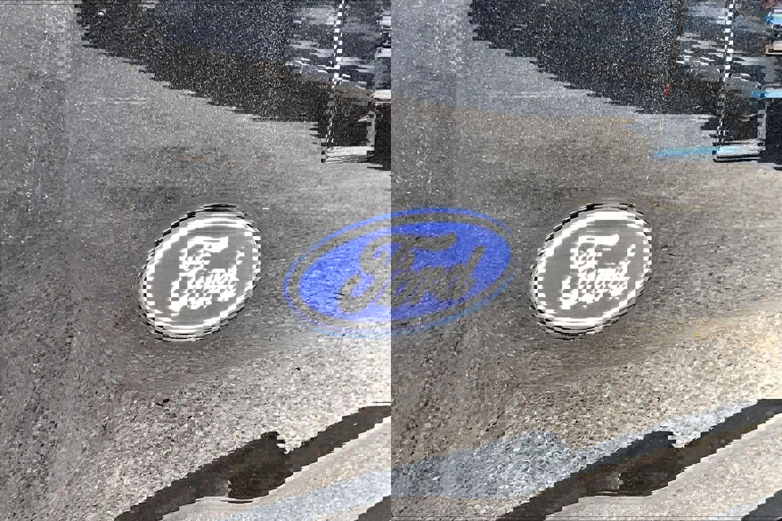 Certified 2025 Ford F150 Lightning Lariat w/ Max Trailer Tow Package image 30