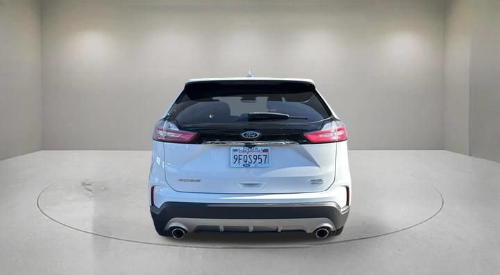 Certified 2019 Ford Edge SEL w/ Equipment Group 201A FWD image 3
