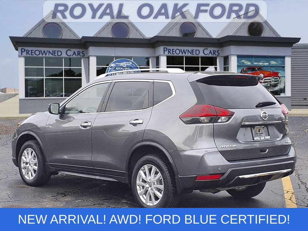 Used 2020 Nissan Rogue SV AWD/4WD image 2