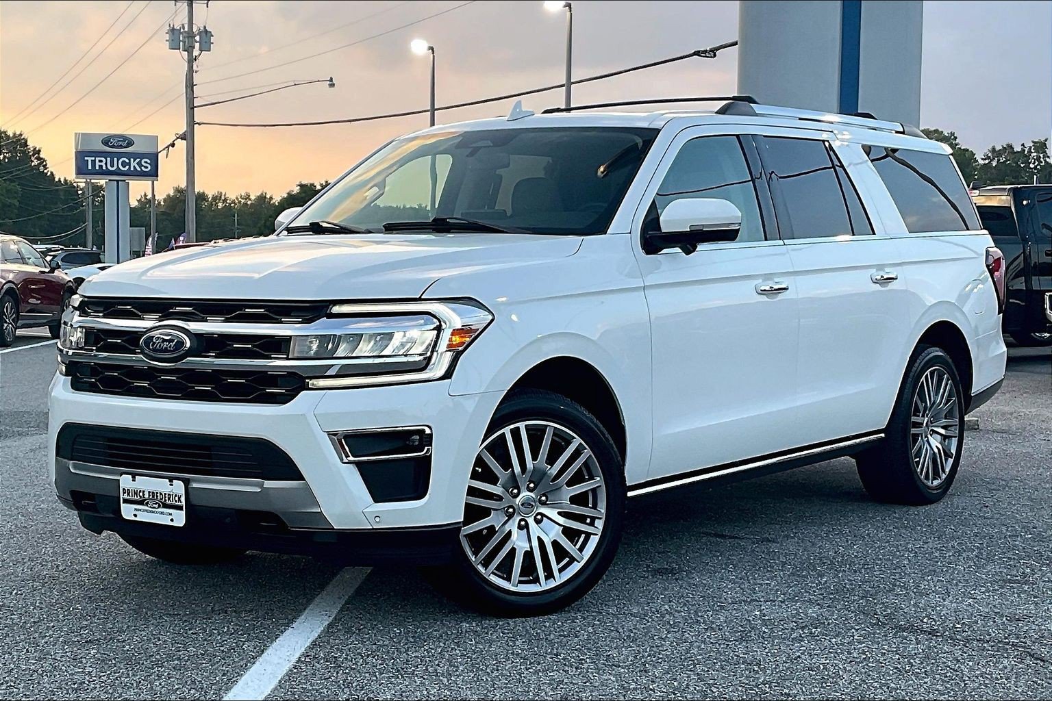 Certified 2024 Ford Expedition Max Limited w/ Excursion Package AWD/4WD image 3