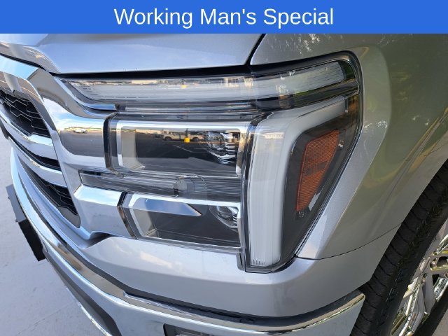 Certified 2024 Ford F150 Lariat w/ FX4 Off-Road Package AWD/4WD image 32