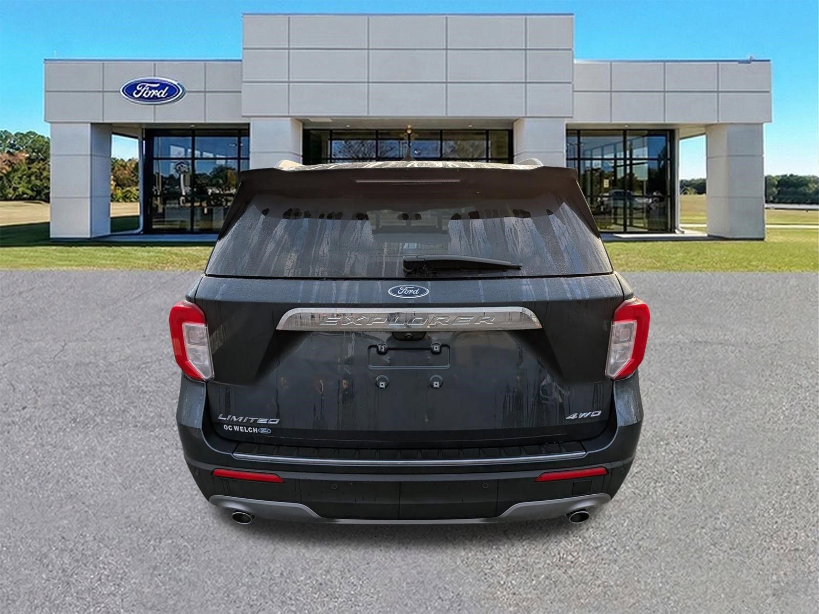 Certified 2023 Ford Explorer Limited w/ Limited Technology Package image 4