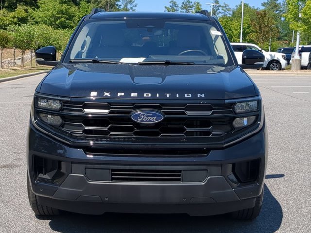 Certified 2025 Ford Expedition Active RWD image 9