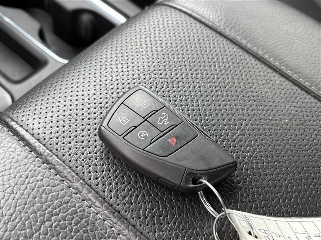 Used 2024 GMC Sierra 1500 Denali AWD/4WD image 32