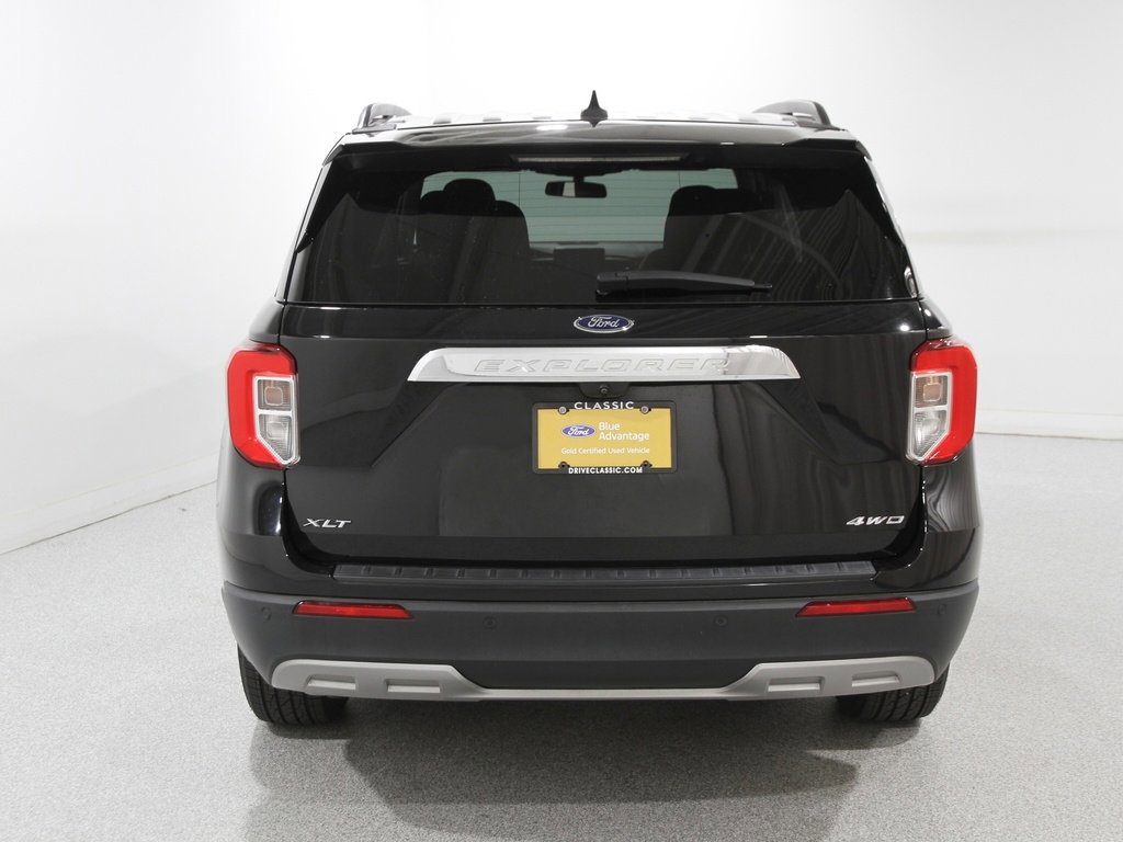 Certified 2022 Ford Explorer XLT w/ Equipment Group 202A image 2