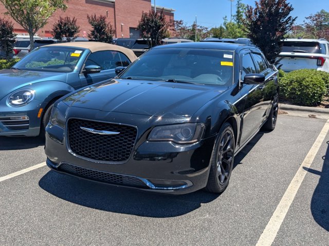 Used 2020 Chrysler 300 S w/ 300S Premium Group RWD image 3