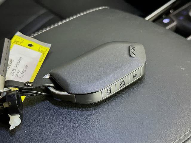 Used 2025 Kia Sorento SX Prestige AWD/4WD image 22