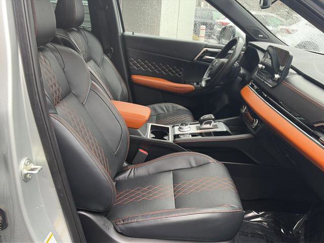 Used 2022 Mitsubishi Outlander SEL image 15