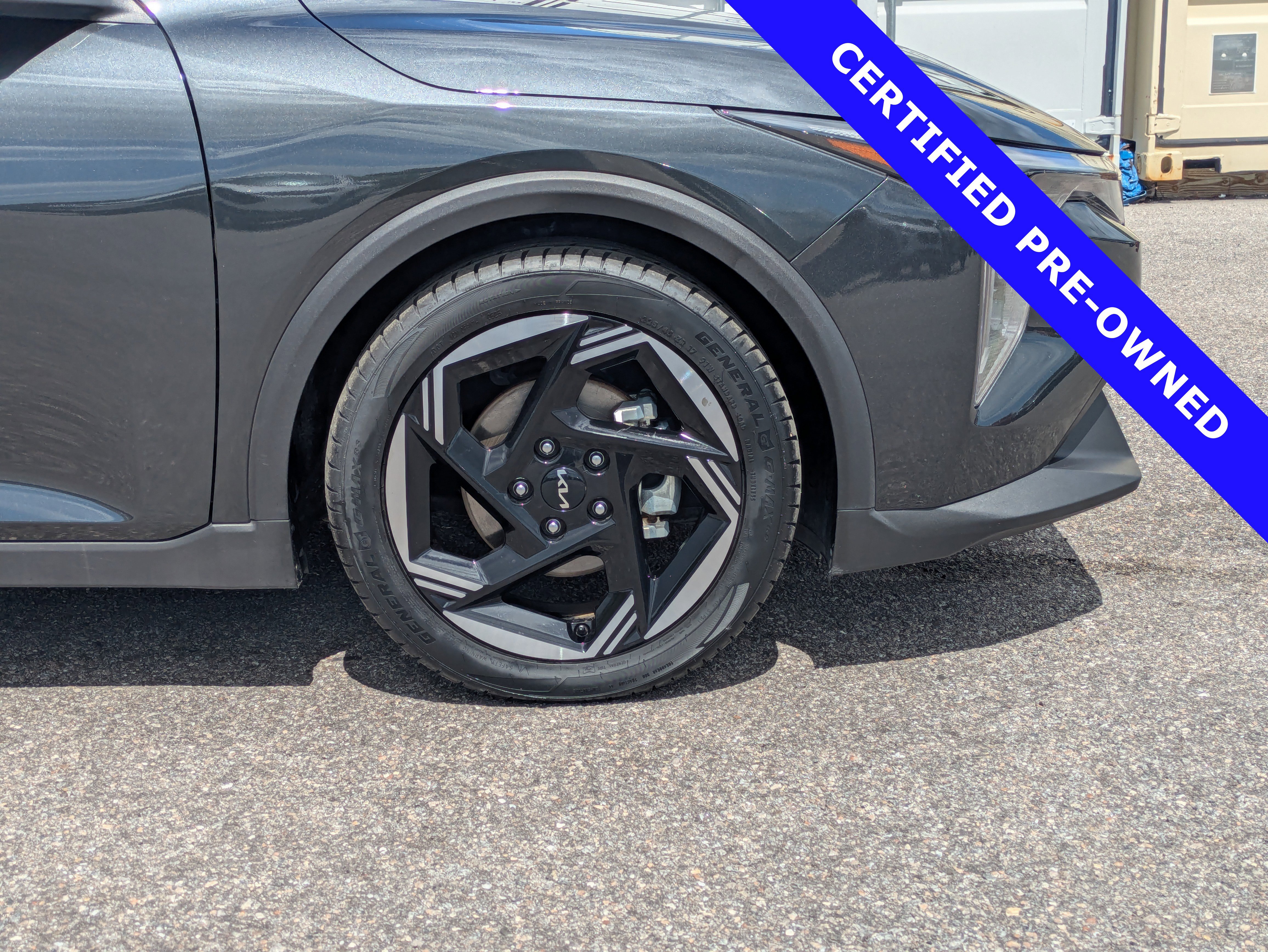 Used 2025 Kia K4 EX FWD image 11