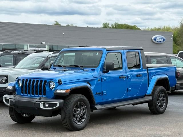 Used 2022 Jeep Gladiator Sport AWD/4WD image 30