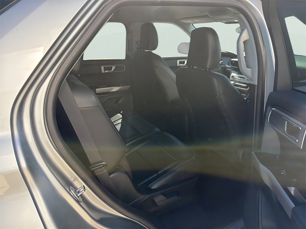 Certified 2024 Ford Explorer XLT w/ Equipment Group 202A image 8