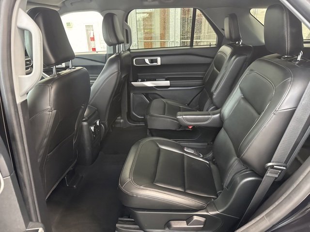 Certified 2022 Ford Explorer XLT w/ Equipment Group 202A image 17
