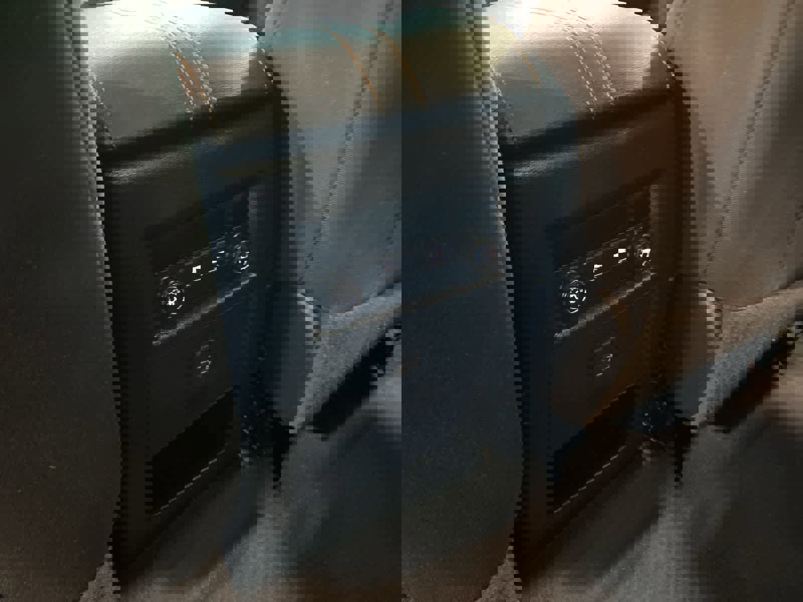 Used 2021 Chevrolet Traverse LS image 27