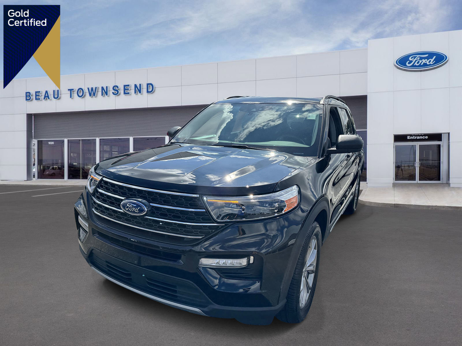 Certified 2022 Ford Explorer XLT w/ Equipment Group 202A