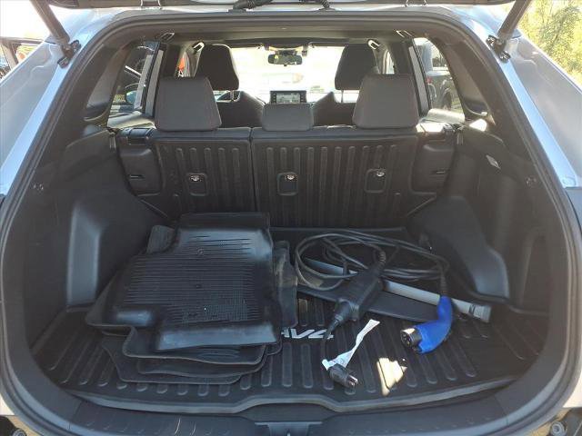 Used 2021 Toyota RAV4 SE w/ Weather & Moonroof Package image 28