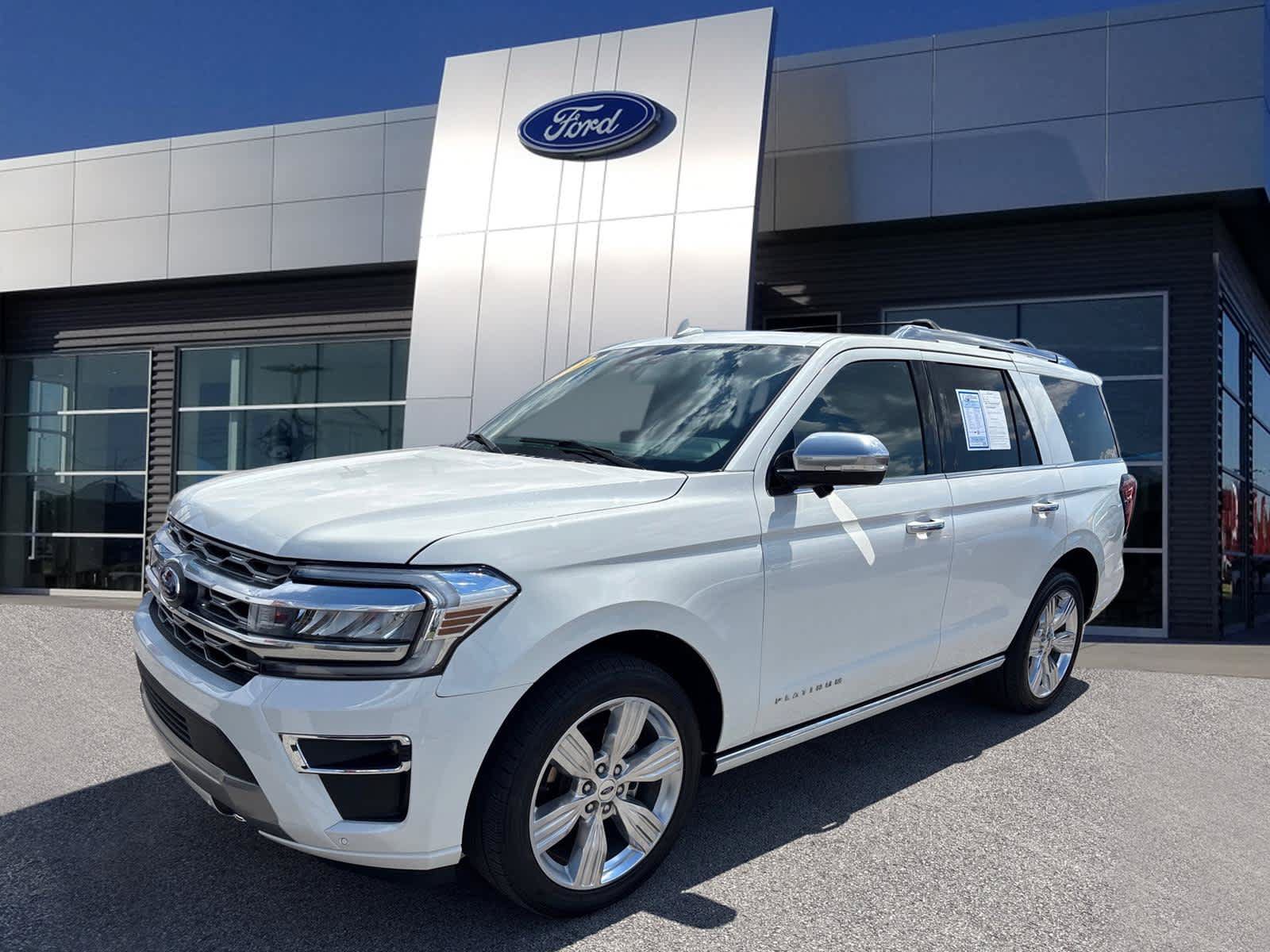 Certified 2023 Ford Expedition Platinum AWD/4WD image 4