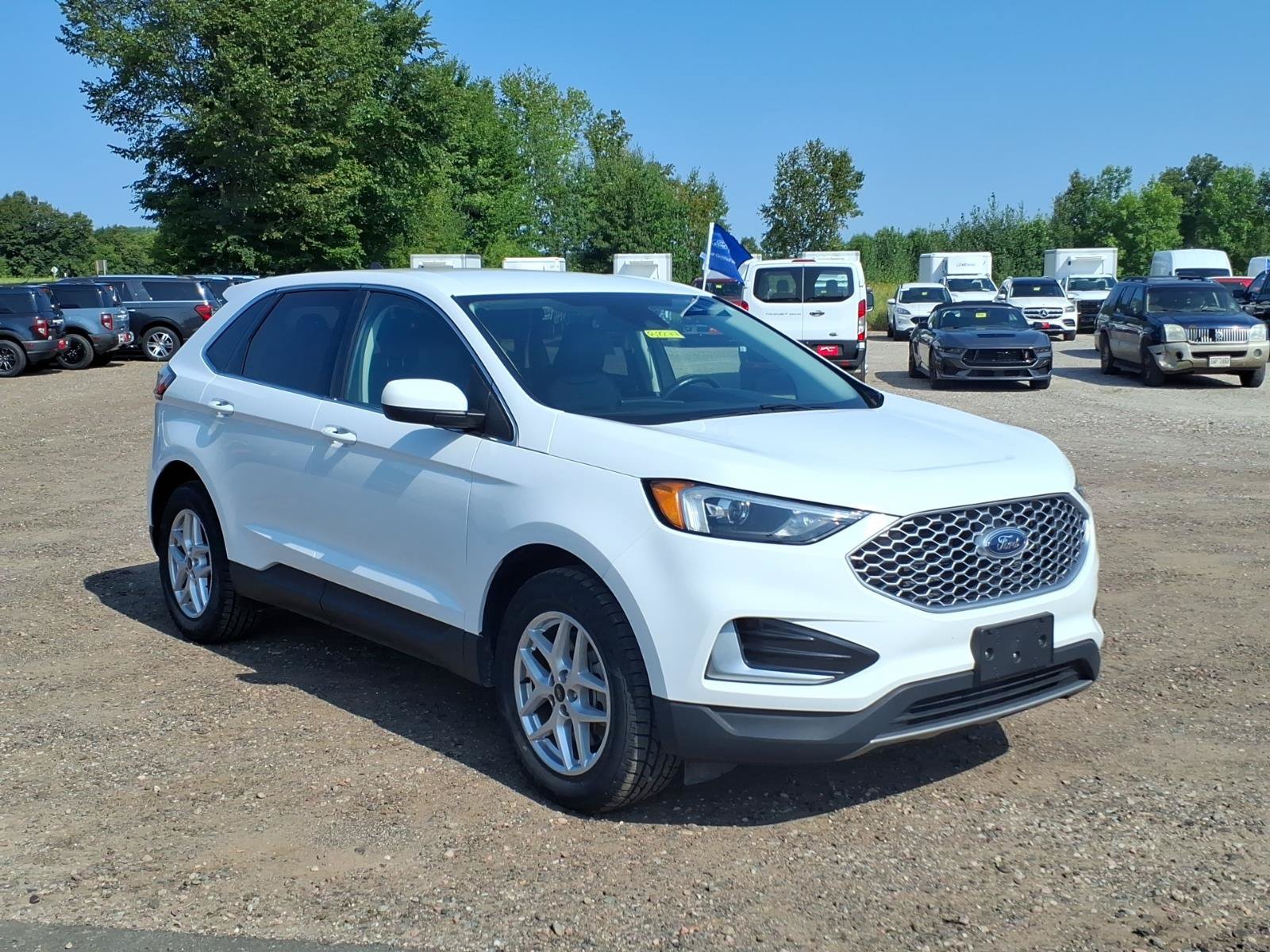 Certified 2023 Ford Edge SEL AWD/4WD image 8