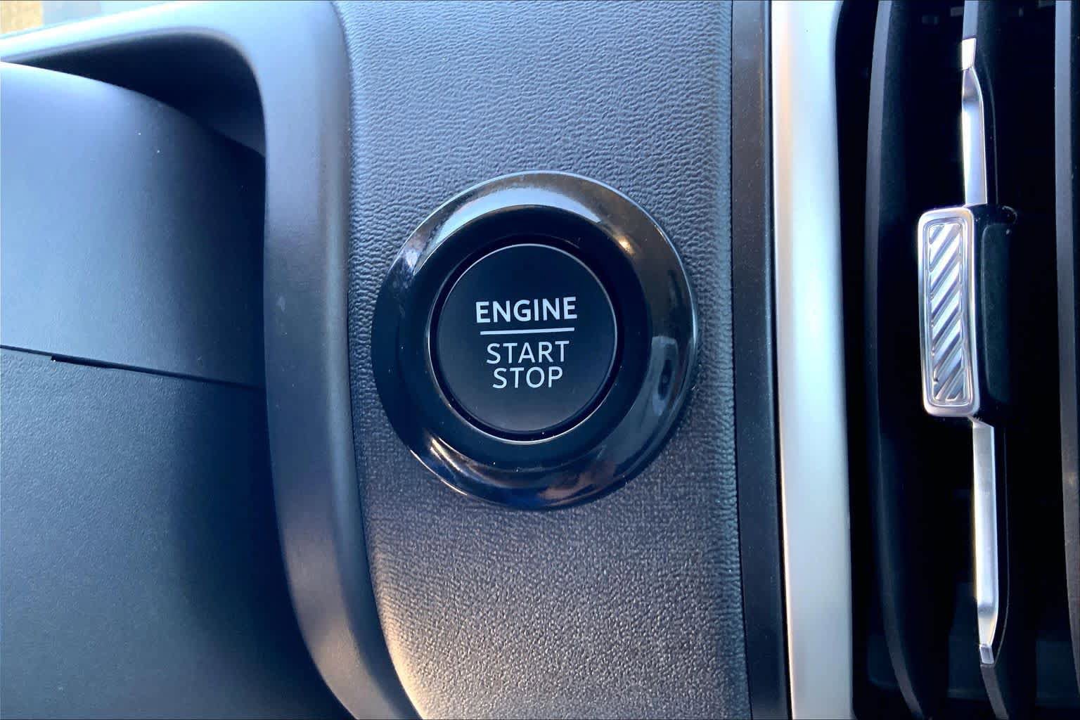 Certified 2025 Ford Expedition Active RWD image 32