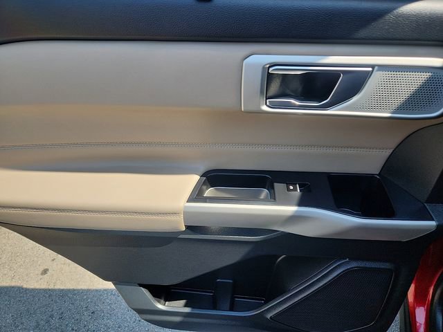 Certified 2022 Ford Explorer Limited w/ Limited Technology Package image 27