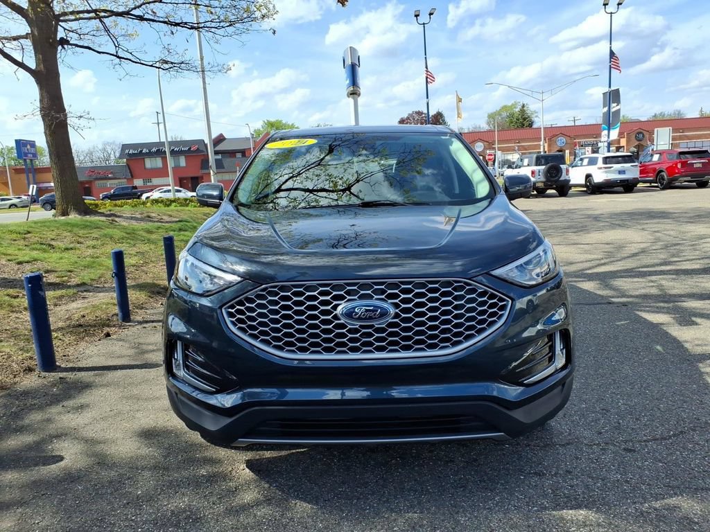 Certified 2024 Ford Edge SEL w/ Convenience Package AWD/4WD image 3