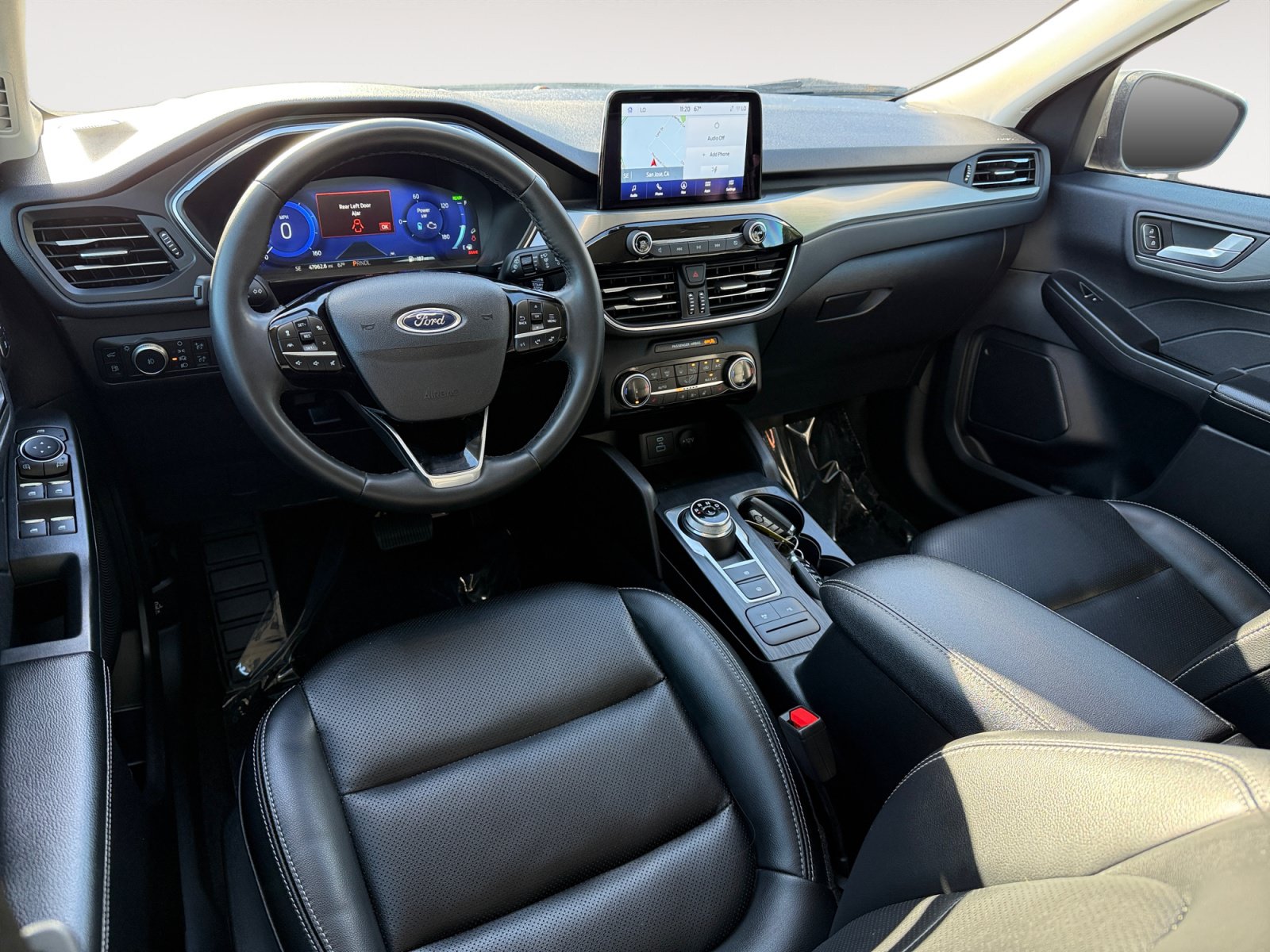 Certified 2022 Ford Escape Titanium AWD/4WD image 15