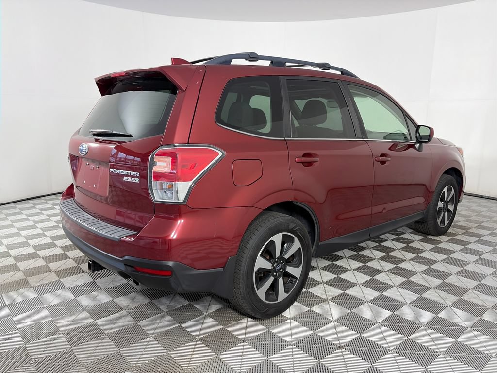Used 2017 Subaru Forester 2.5i Limited AWD/4WD image 7