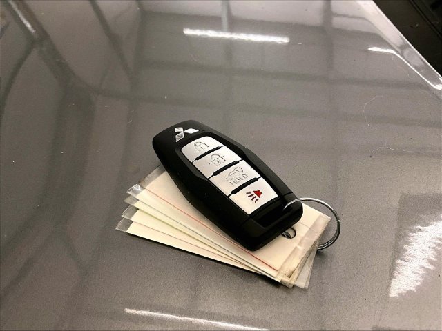 Used 2024 Mitsubishi Outlander SEL AWD/4WD image 9