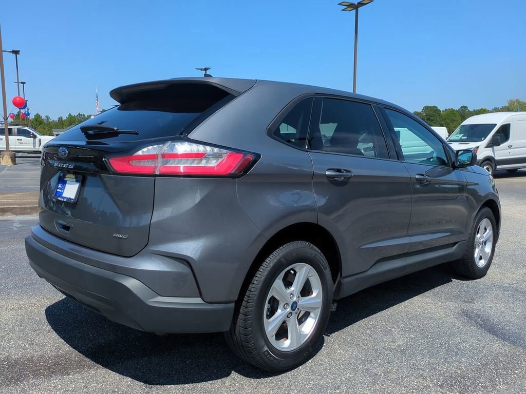 Certified 2024 Ford Edge SE image 5