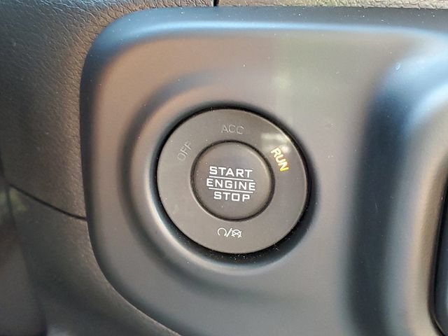 Used 2022 Jeep Wrangler Sport AWD/4WD image 12