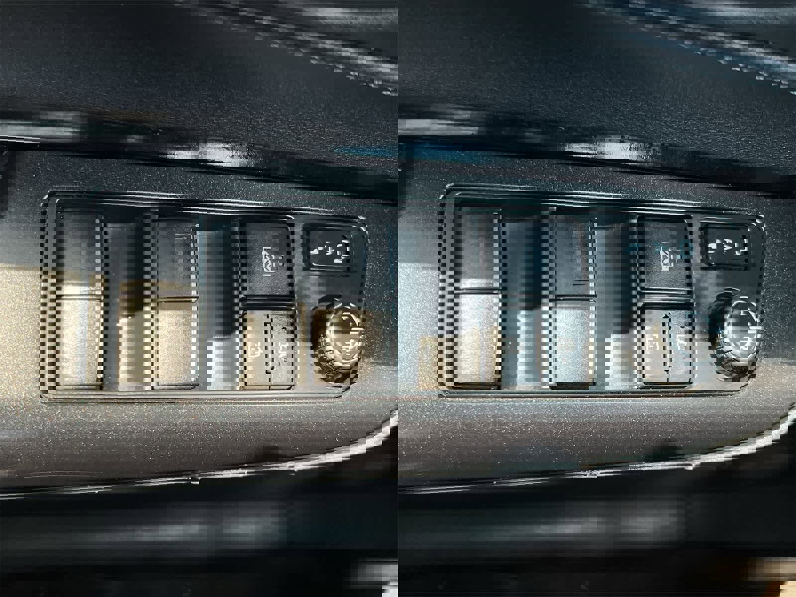 Used 2021 Toyota Venza LE image 18