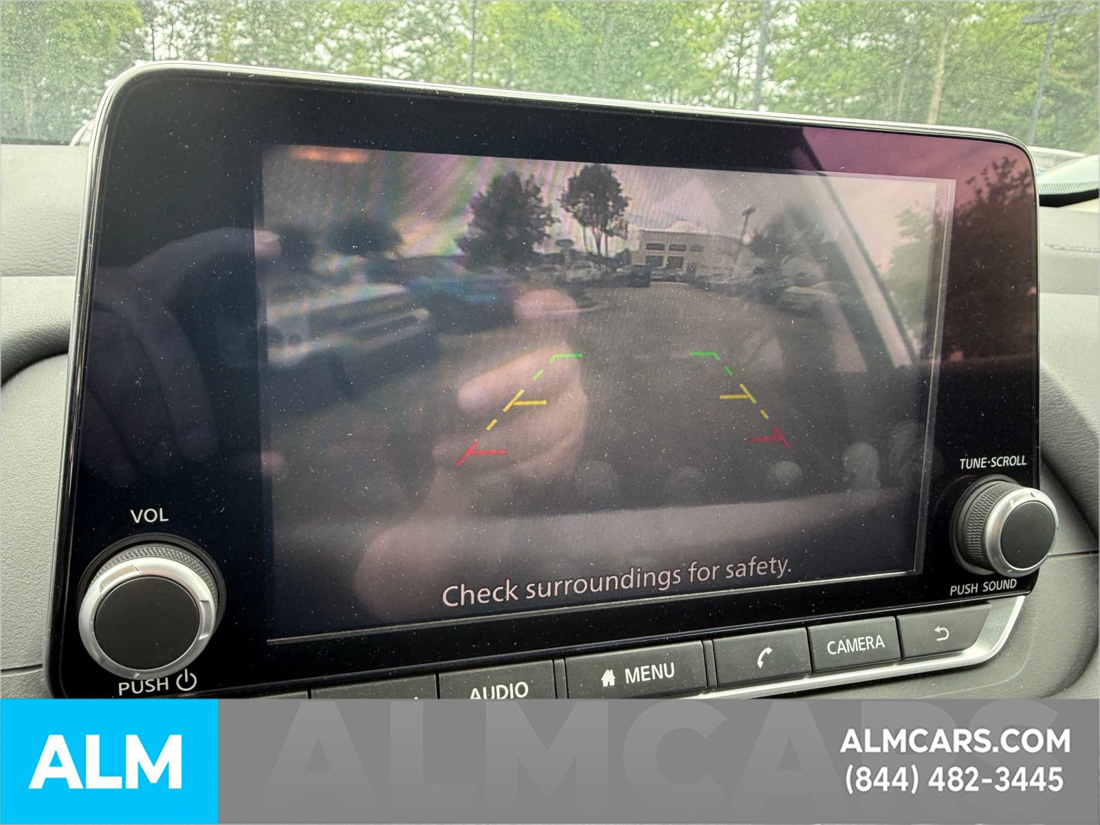 Used 2025 Nissan Rogue SV FWD image 14