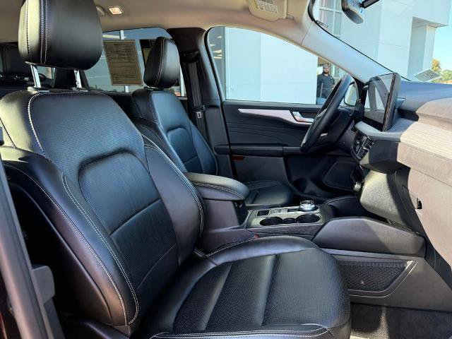 Certified 2023 Ford Escape Platinum image 11