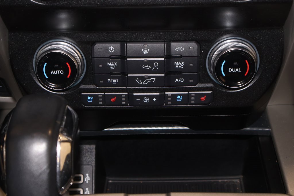 Certified 2020 Ford F150 Lariat w/ Equipment Group 502A Luxury image 33