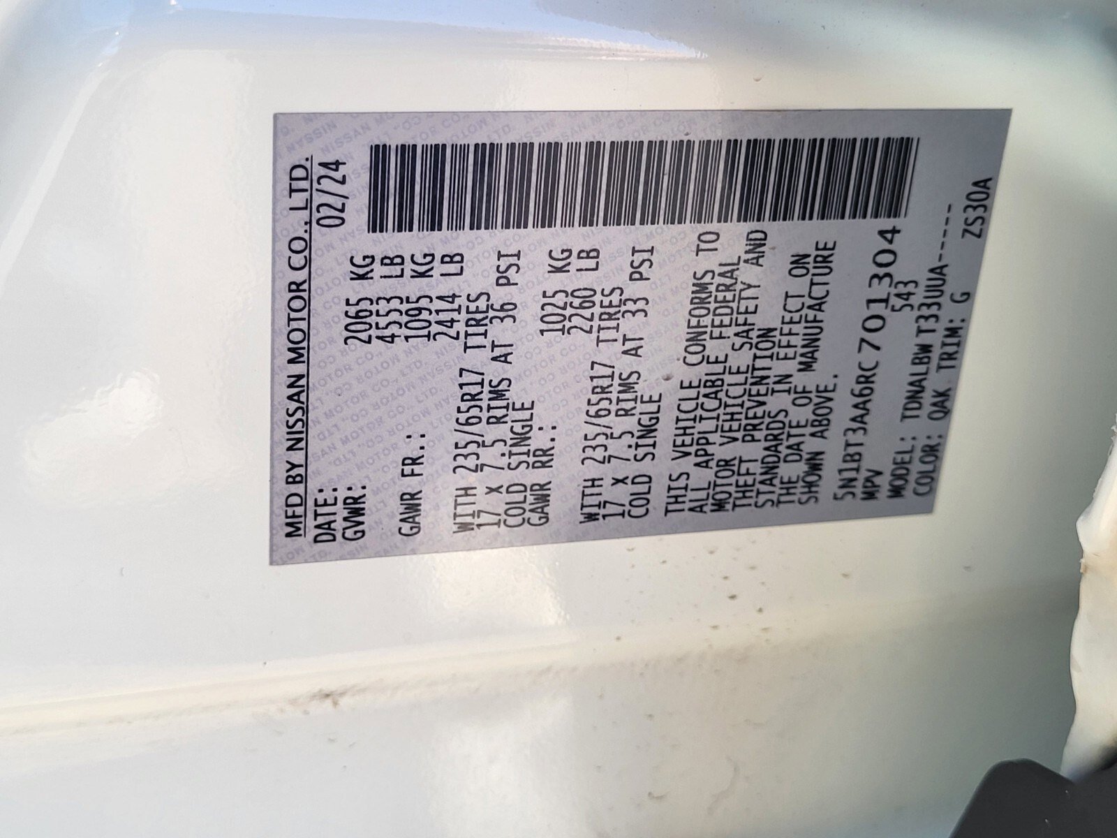 Used 2024 Nissan Rogue S image 33