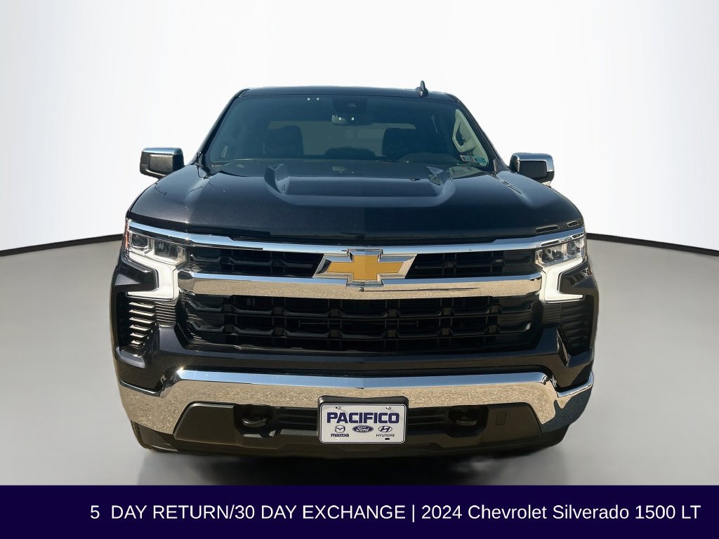Used 2024 Chevrolet Silverado 1500 LT AWD/4WD image 3