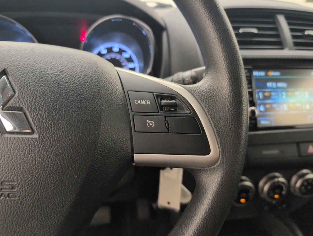 Used 2025 Mitsubishi Outlander Sport ES AWD/4WD image 35